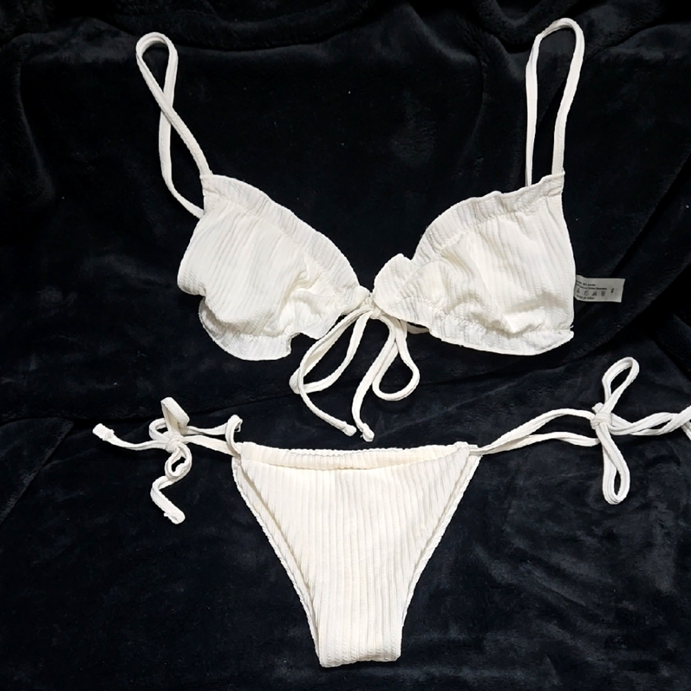 White Ribbed Bikini Set